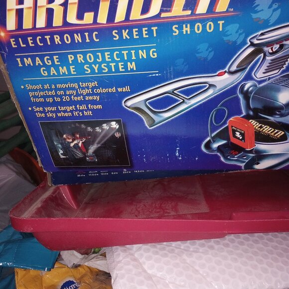 Electronic skeet shooter - Picture 2 of 2